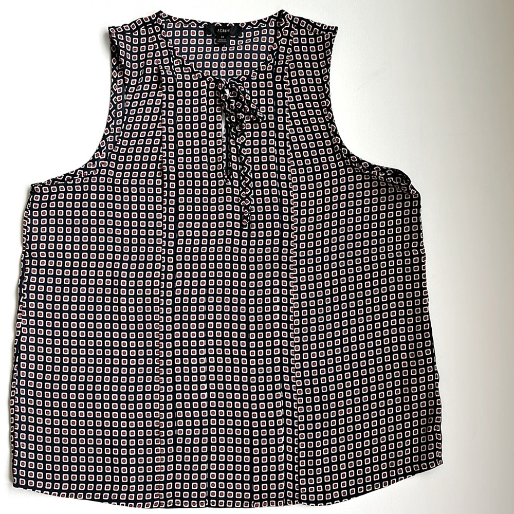 J.Crew Sleeveless Pleated Geometric Cami Blouse- Navy/Red- NWT- Size MEDIUM